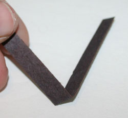 fold thin black strip